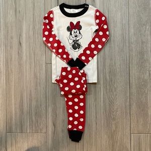 Girls size 5 Hanna Andersson Pajamas